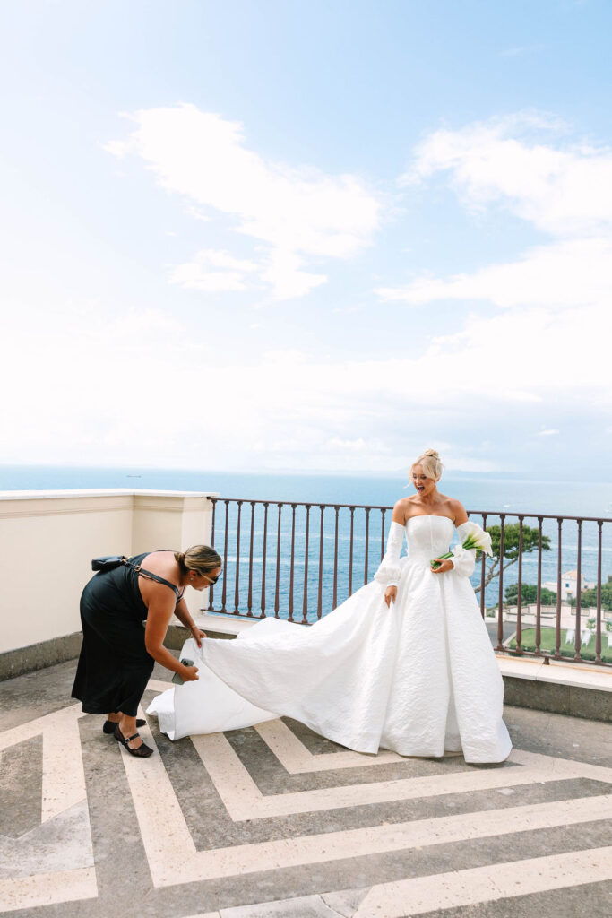 Wedding coordination fluffing dress